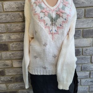 Vintage 80s hand loomed femine knit